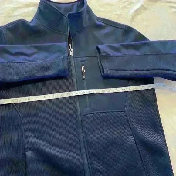 Swiss Tech men’s jacket size large with 3 pockets - Picture 8 of 12